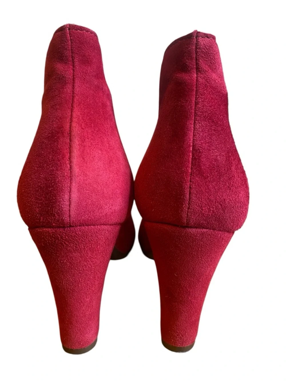 Eric Michael Red Suede pumps women’s 38 EU 8.5 U.S.
